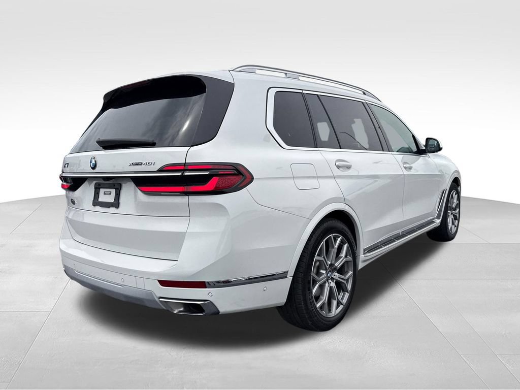 Used 2023 BMW X7 xDrive40i w/ Premium Package AWD/4WD image 6