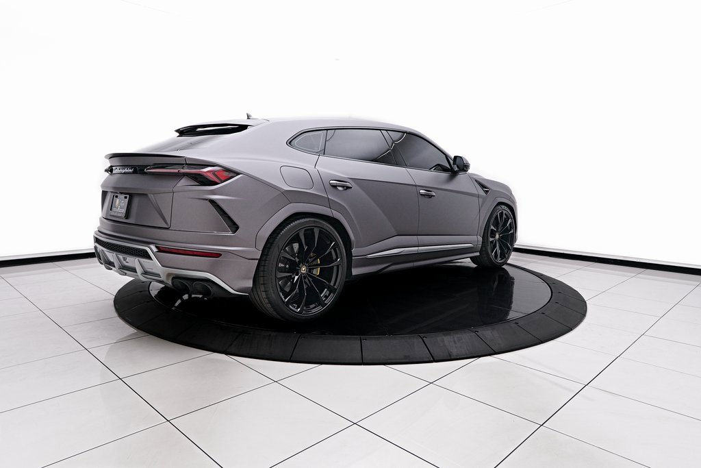 Used 2021 Lamborghini Urus image 12