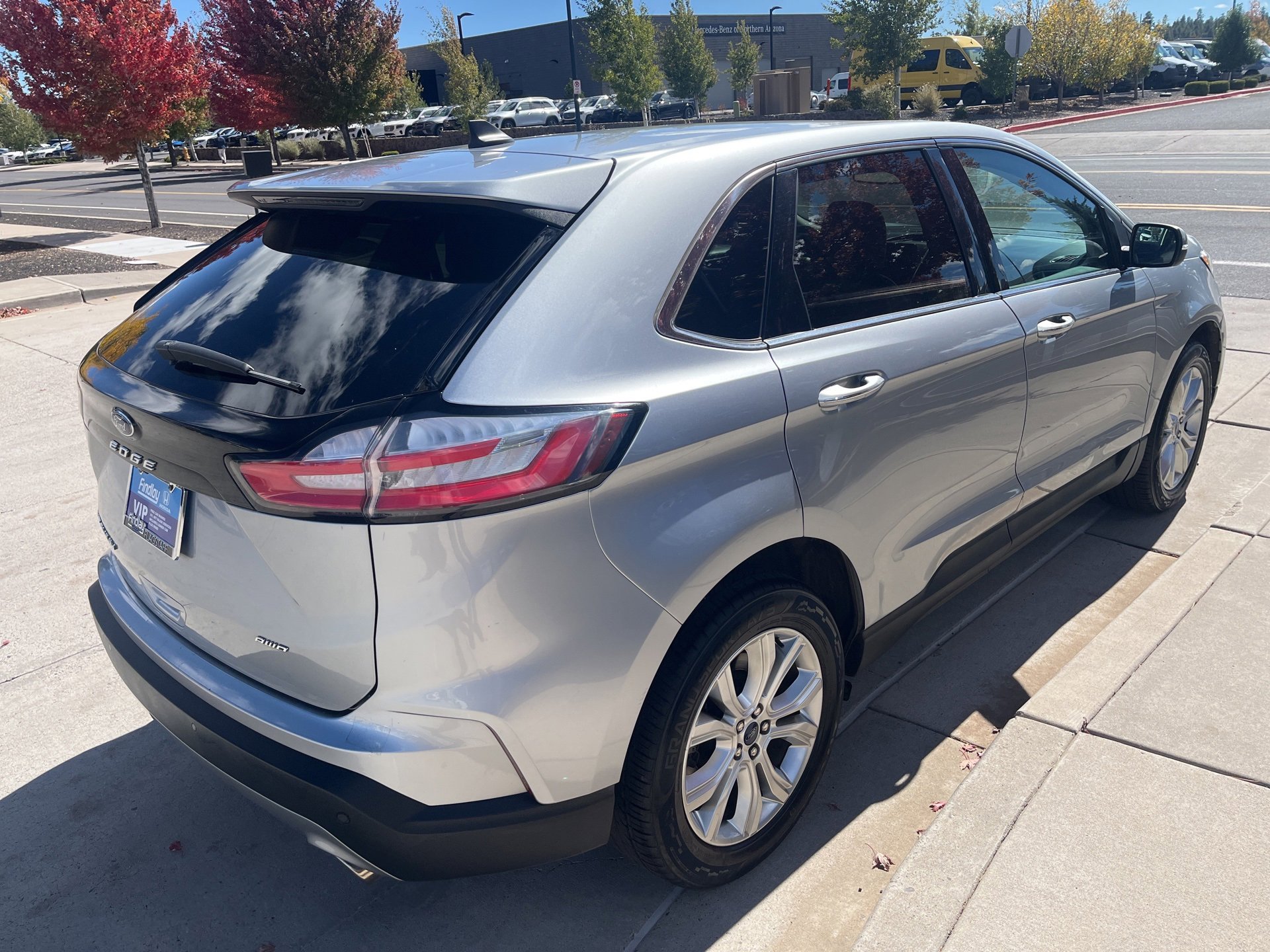 Used 2022 Ford Edge Titanium image 5
