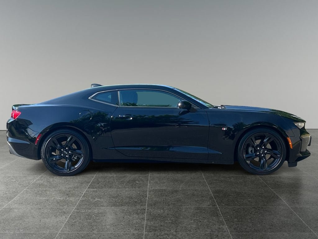 Used 2024 Chevrolet Camaro LT RWD image 10