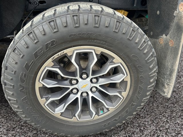 Used 2019 Chevrolet Colorado ZR2 image 14
