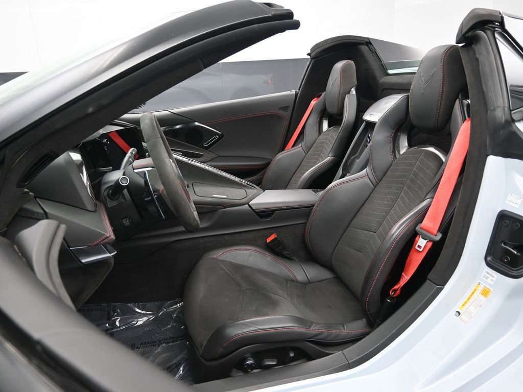 Used 2023 Chevrolet Corvette Stingray Premium Conv w/ Z51 Performance Package image 20