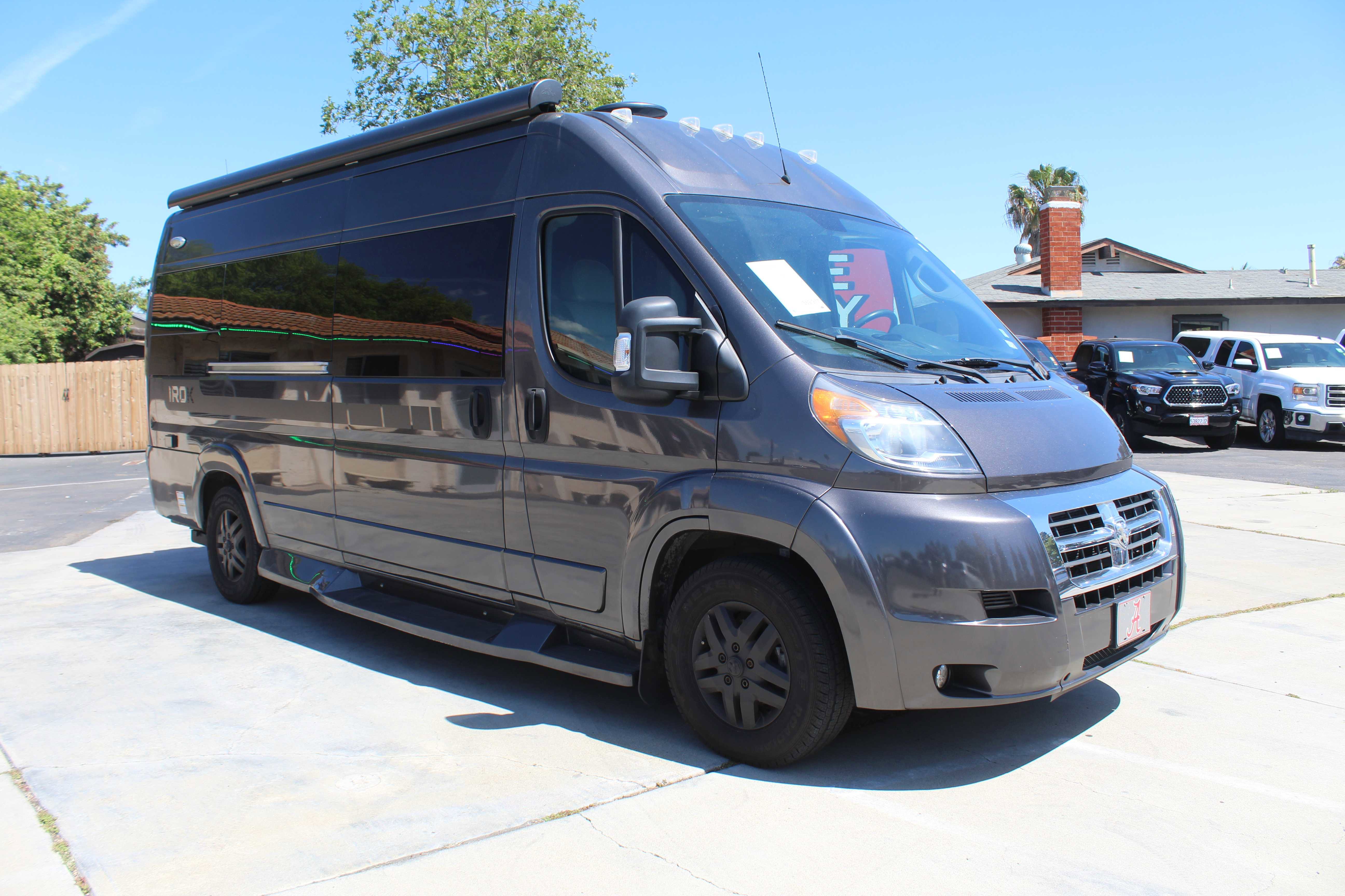 Used 2018 RAM ProMaster 3500 w/ Mopar Trailer Tow Group FWD image 1
