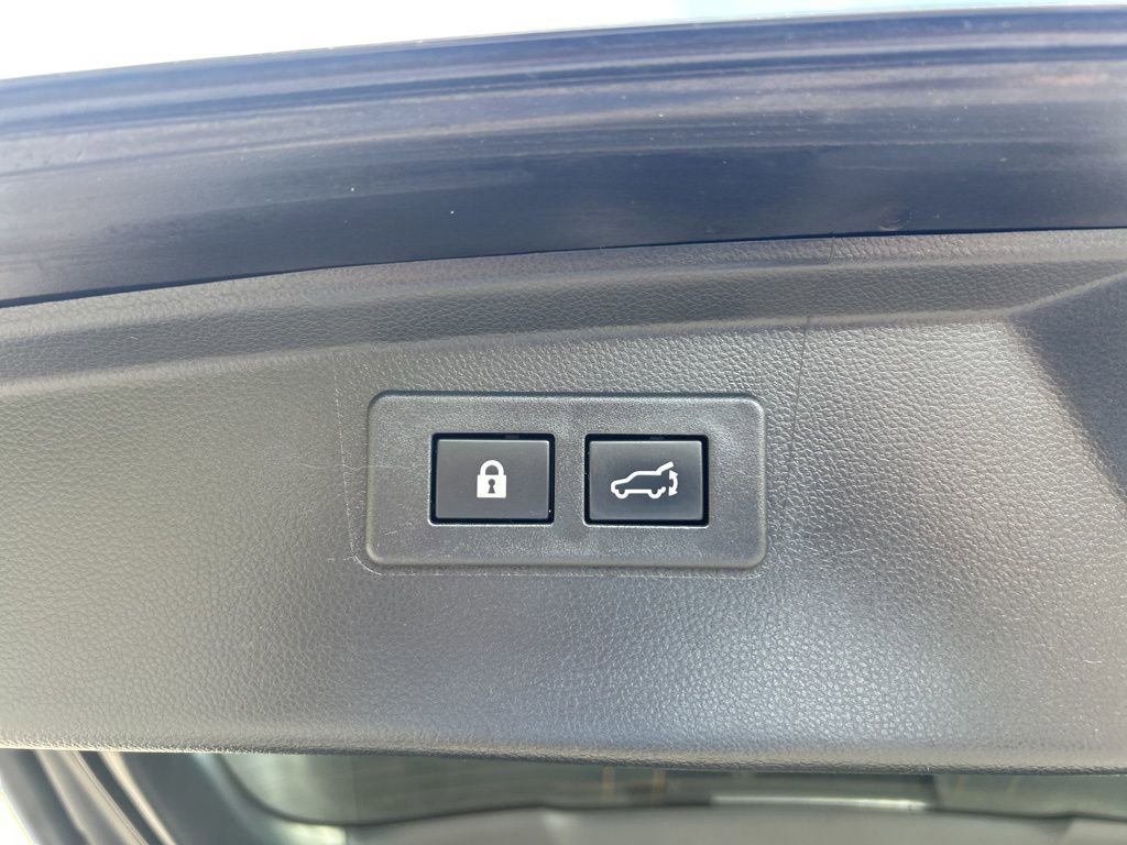 Used 2024 Subaru Outback Premium image 12