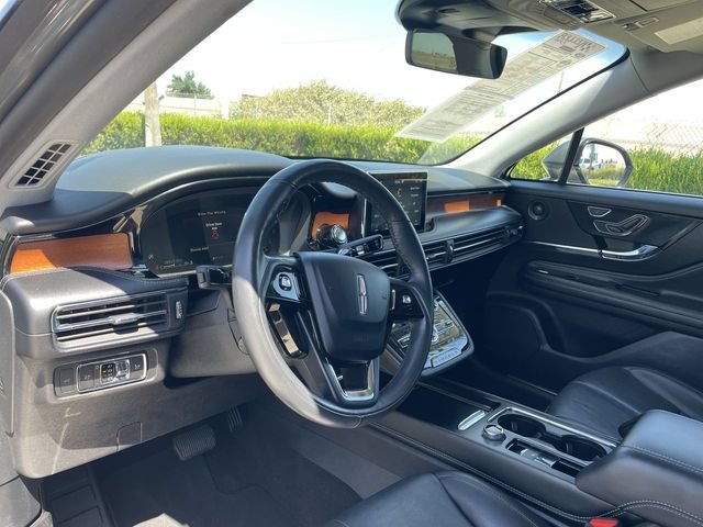 Used 2022 Lincoln Corsair Reserve w/ Luxury Package FWD image 10
