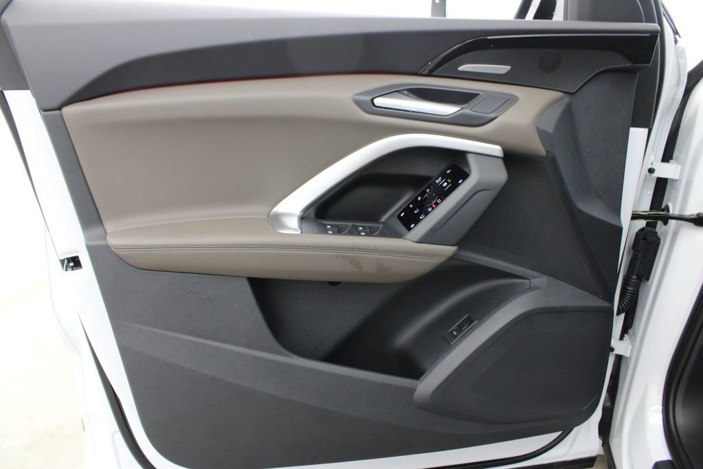 New 2025 Audi Q5 Prestige image 17