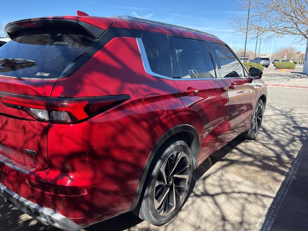 Used 2022 Mitsubishi Outlander SEL image 3