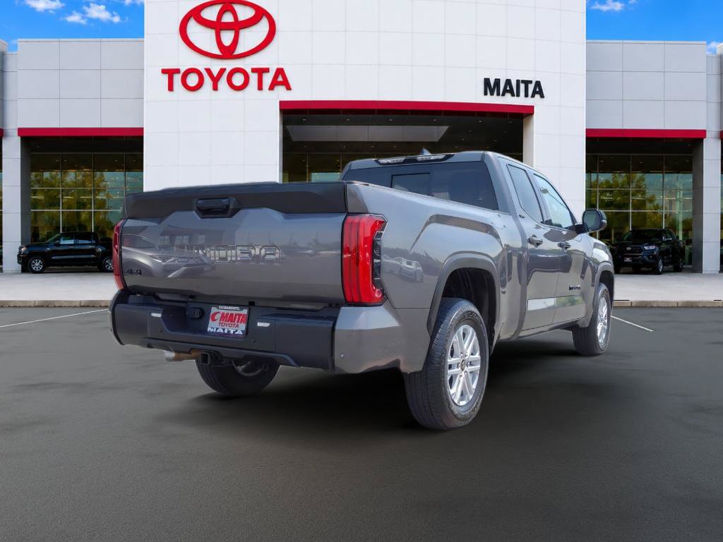 Used 2022 Toyota Tundra SR5 w/ SR5 Premium Package AWD/4WD image 4