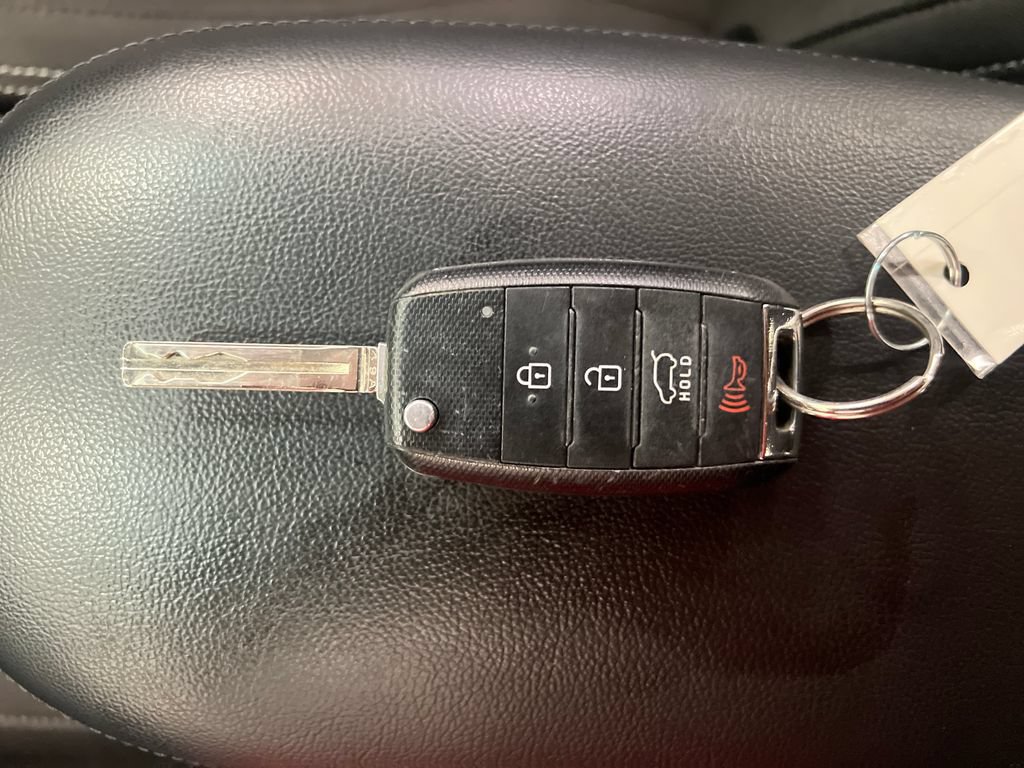 Used 2015 Kia Soul FWD image 30
