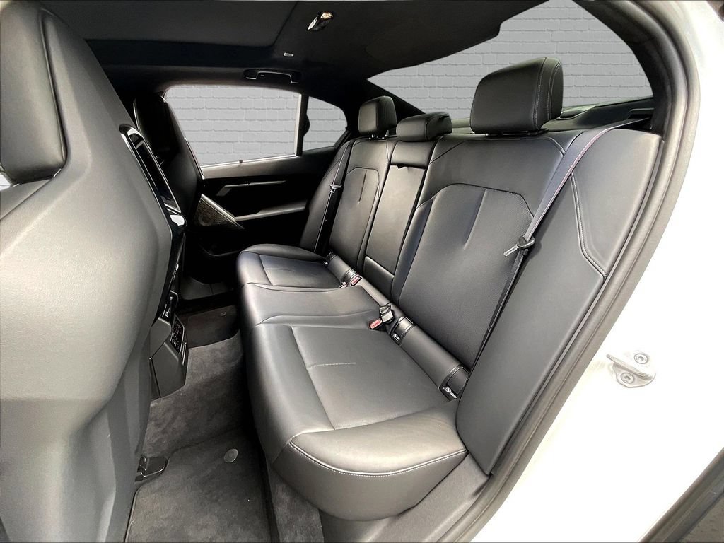 Used 2025 BMW M5 w/ Executive Package AWD/4WD image 19