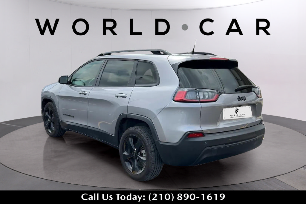 Used 2021 Jeep Cherokee Latitude Plus FWD image 5