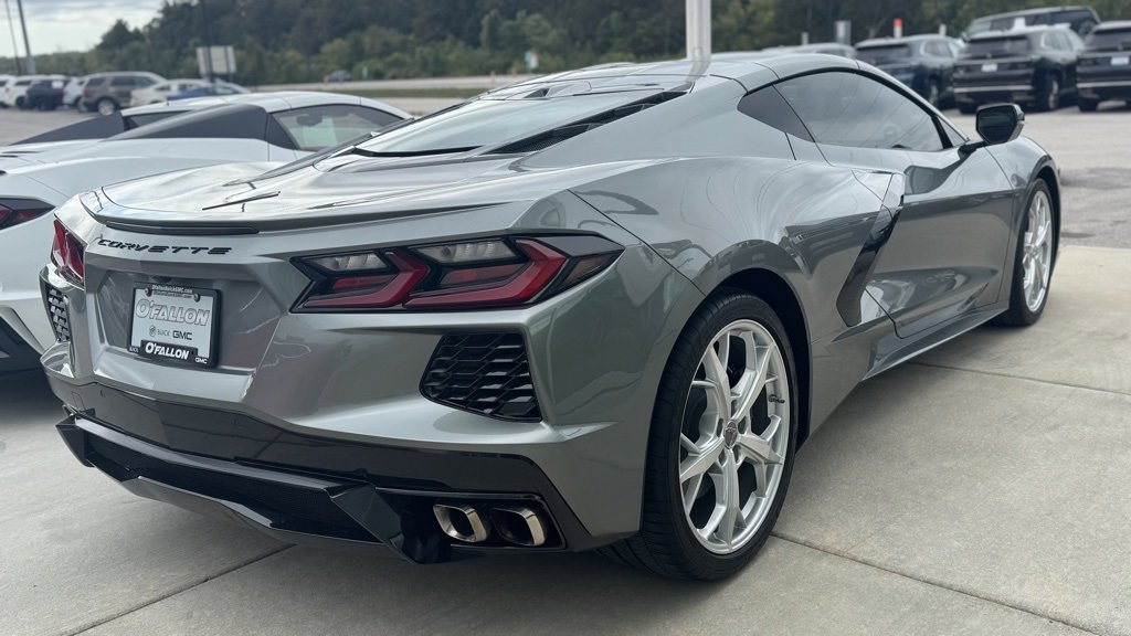 Used 2023 Chevrolet Corvette Stingray Preferred Cpe w/ 2LT image 3