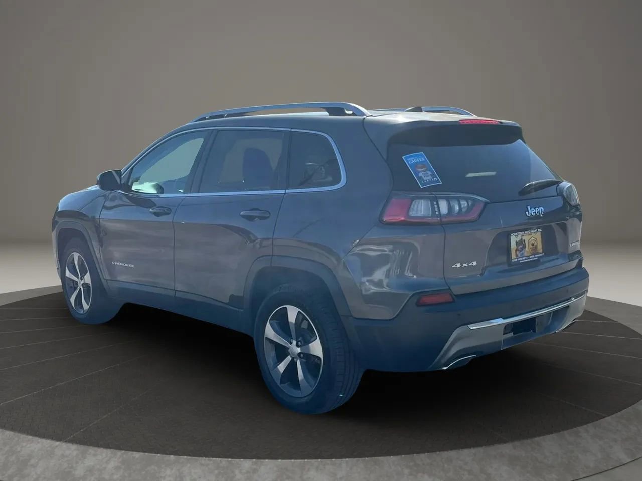 Used 2019 Jeep Cherokee Limited w/ Trailer Tow Group image 5