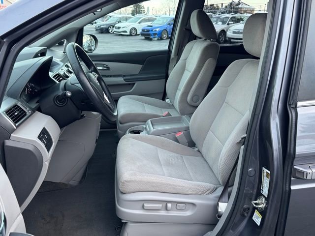Used 2016 Honda Odyssey SE image 12