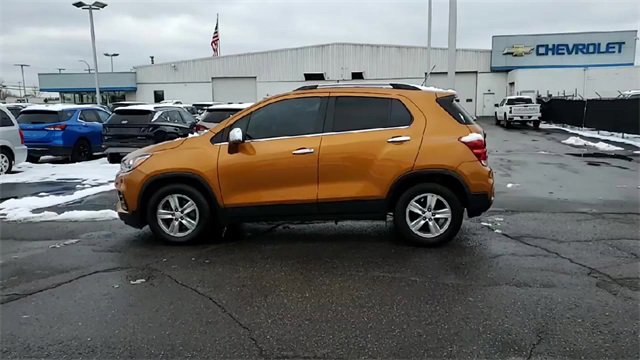 Certified 2017 Chevrolet Trax LT w/ Driver Confidence Package image 5