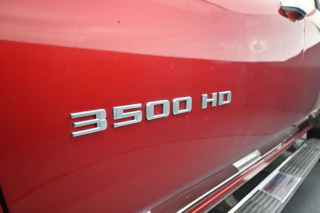 Used 2022 Chevrolet Silverado 3500 LTZ w/ LTZ Convenience Package AWD/4WD image 9