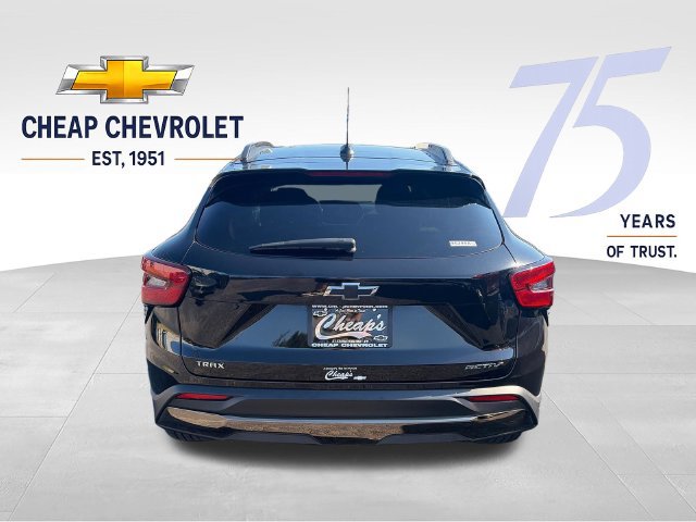 Used 2024 Chevrolet Trax ACTIV w/ Sunroof Package FWD image 4