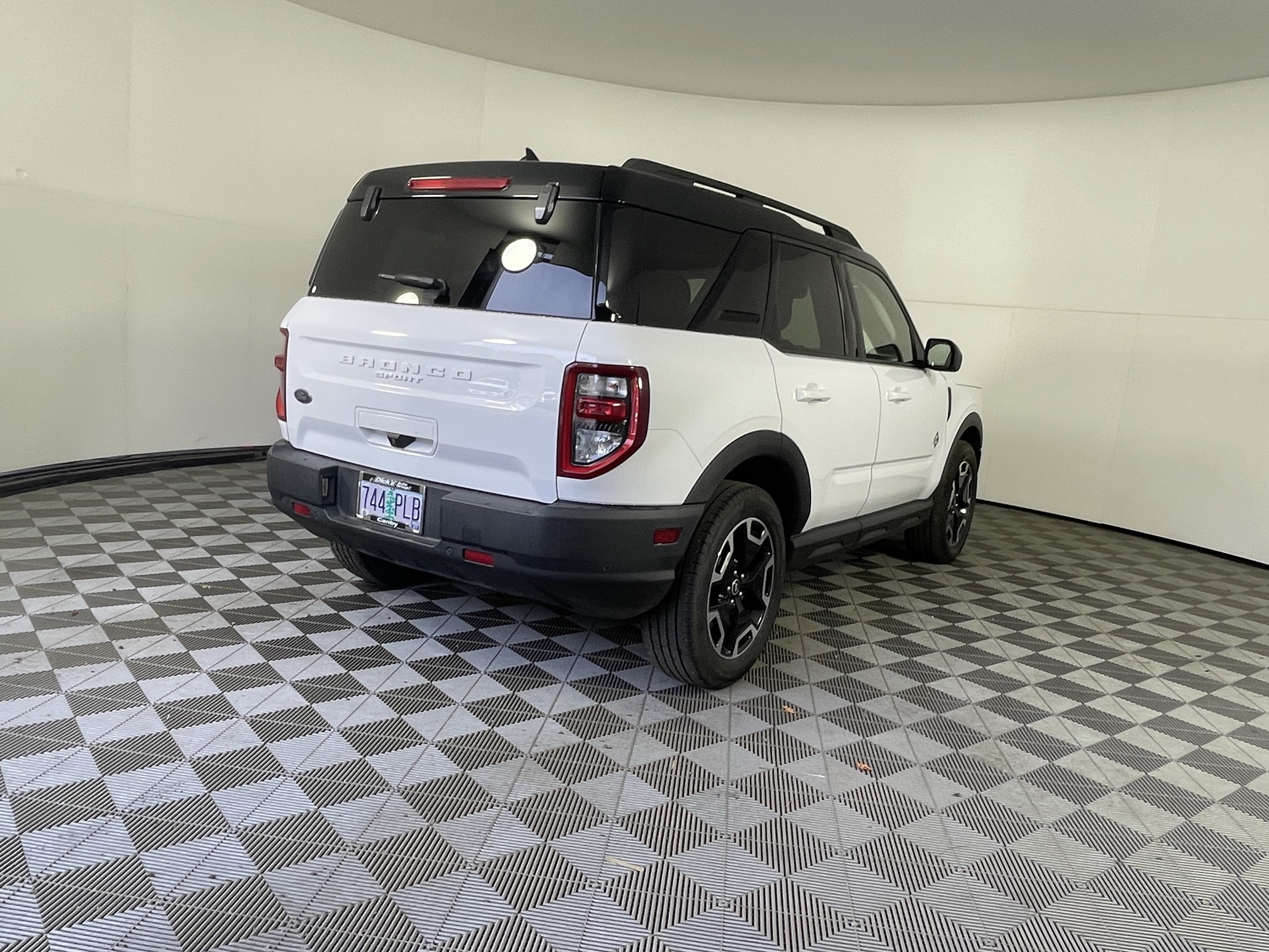 Used 2021 Ford Bronco Sport Outer Banks w/ Outer Banks Package AWD/4WD image 5