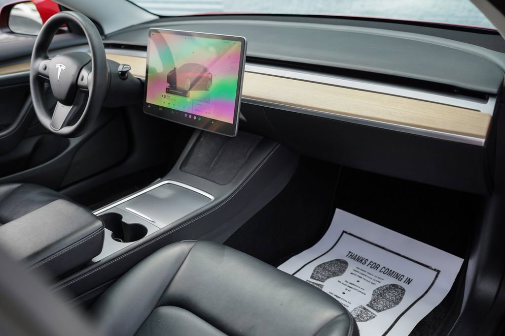Used 2022 Tesla Model 3 Standard Range Plus image 22