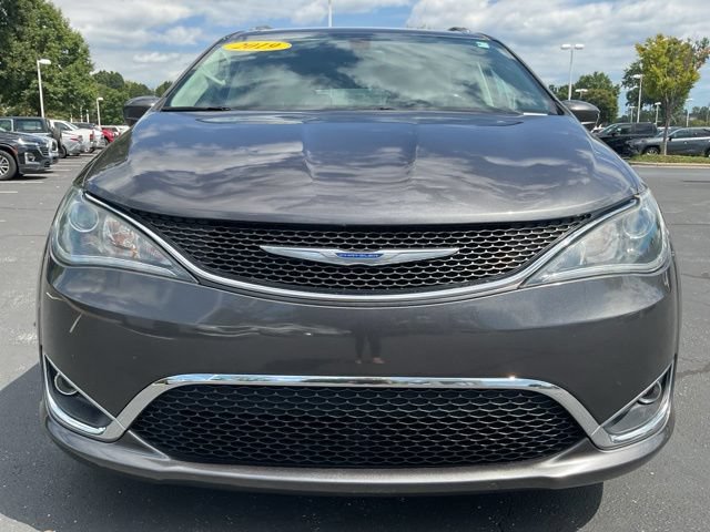 Used 2019 Chrysler Pacifica Touring-L Plus w/ Tire & Wheel Group FWD image 4