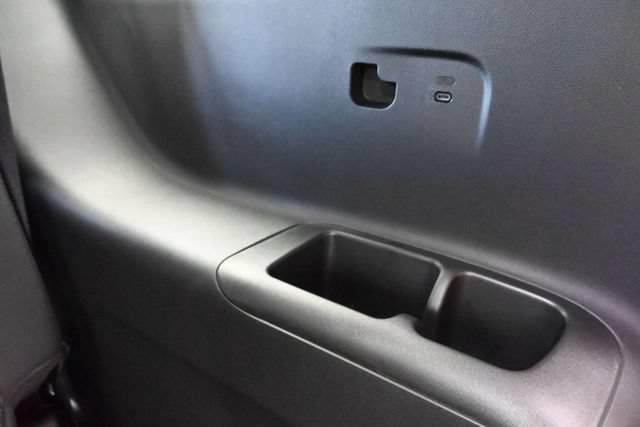 New 2026 Chevrolet Traverse LT w/ LPO, Floor Liner Package FWD image 23