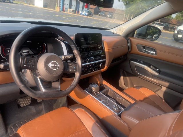 Used 2022 Nissan Pathfinder Platinum w/ Cargo Package image 15