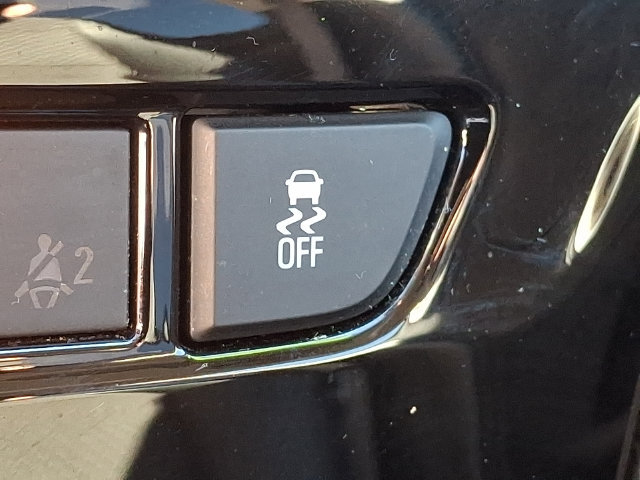 Certified 2022 Buick Encore Preferred w/ Safety Package AWD/4WD image 24