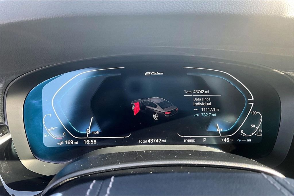 Used 2023 BMW 530e xDrive 530e iPerformance w/ Premium Package image 20