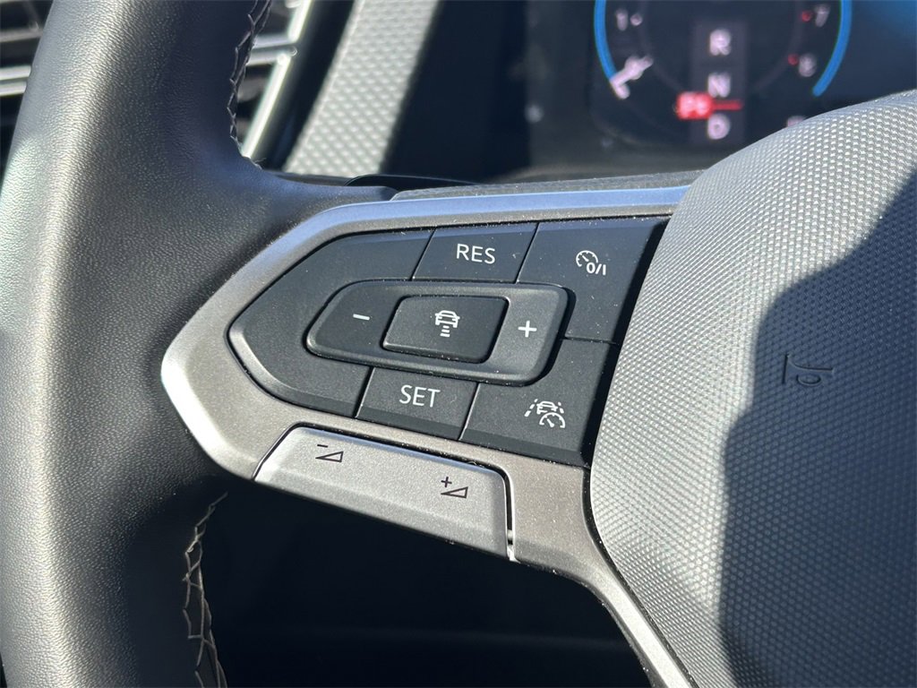 Used 2024 Volkswagen Atlas Cross Sport SEL image 40