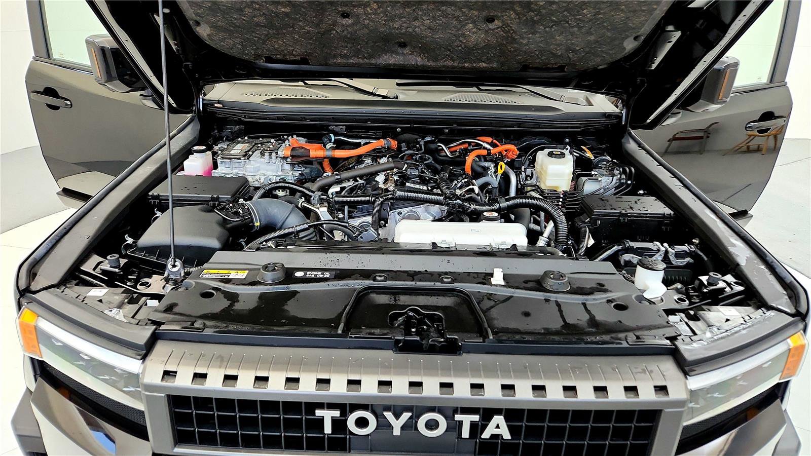 Used 2024 Toyota Land Cruiser image 14