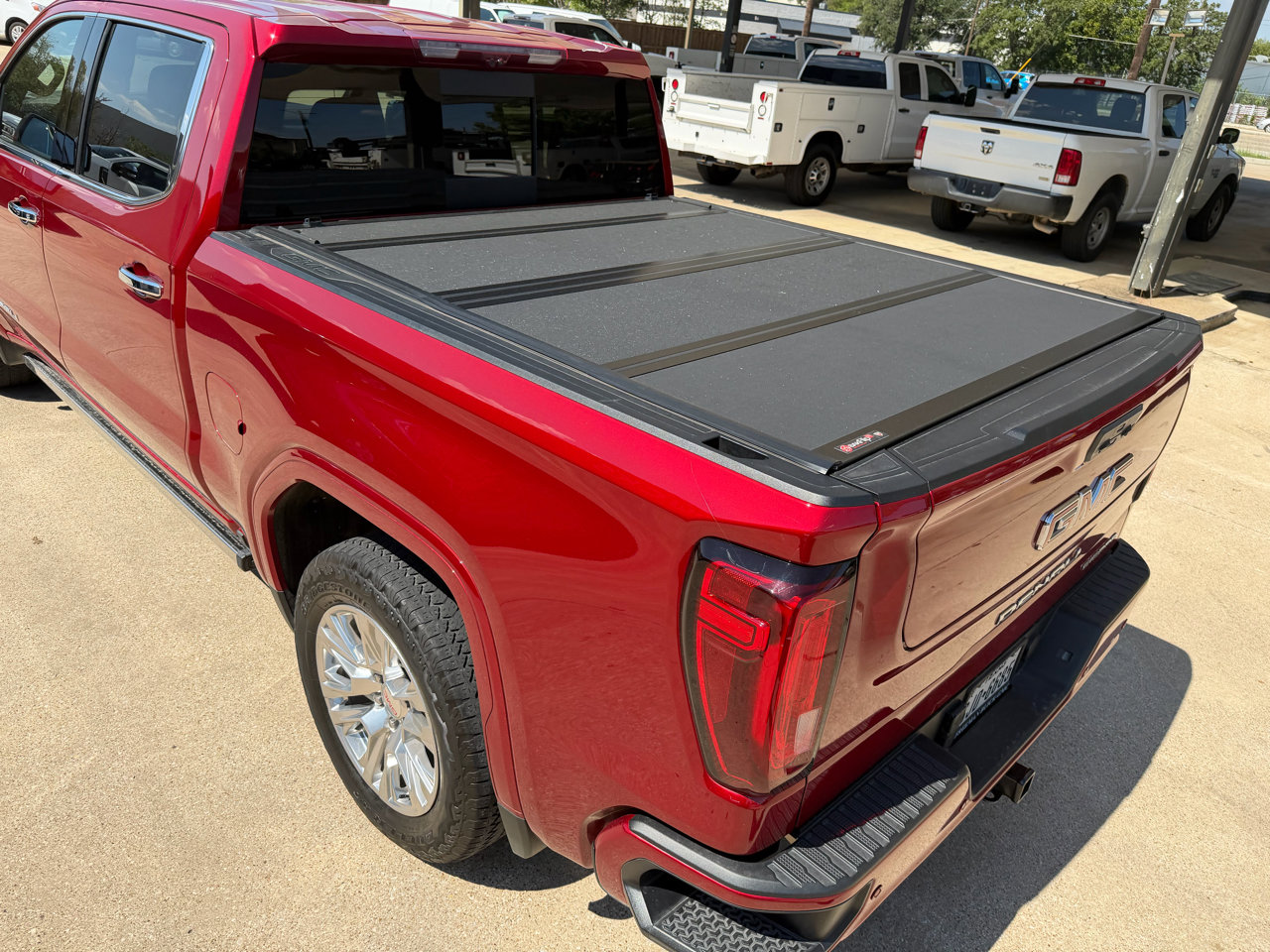 Used 2023 GMC Sierra 1500 Denali w/ Technology Package image 12