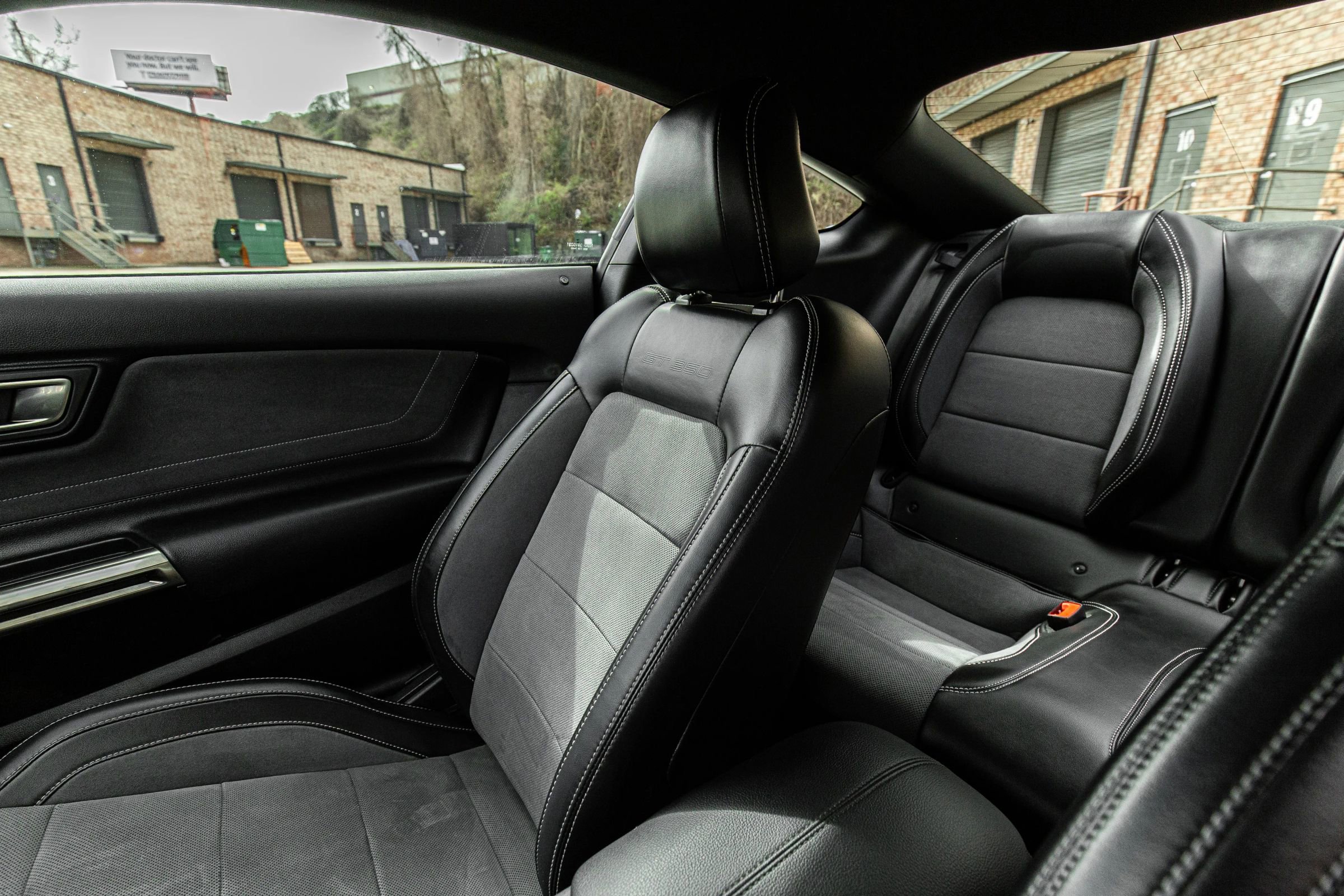 Used 2019 Ford Mustang Shelby GT350 w/ Technology Package image 19
