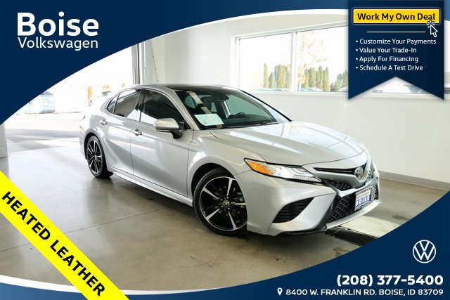 Used 2020 Toyota Camry XSE image 1