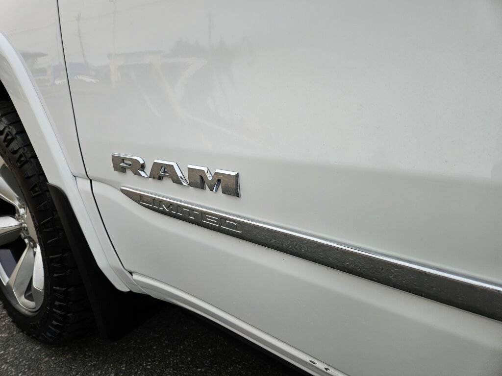 Used 2022 RAM 1500 Limited w/ Body-Colour Bumper Group AWD/4WD image 12