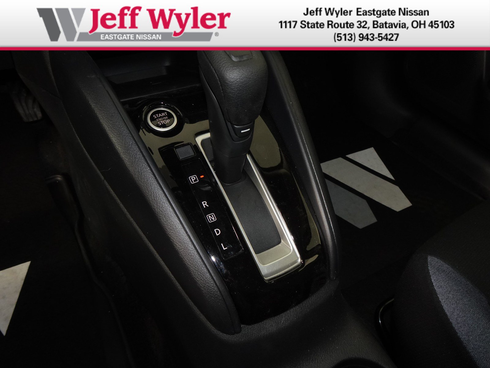 New 2025 Nissan Versa SV w/ Trunk Package FWD image 21