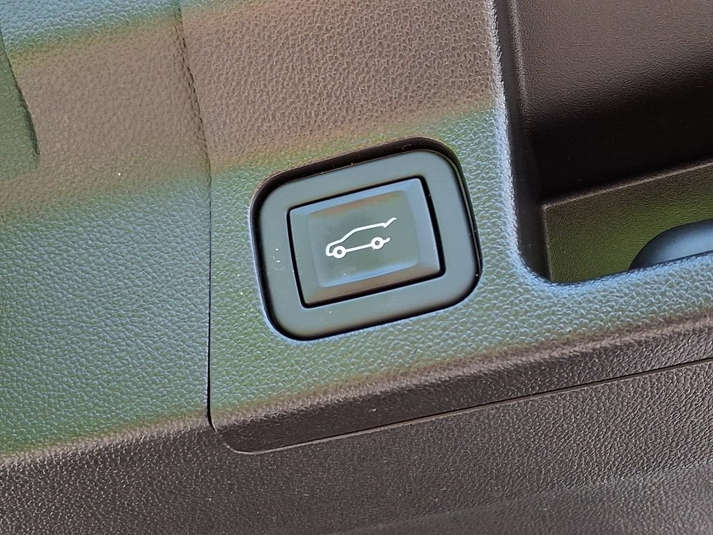 Certified 2023 GMC Acadia SLT AWD/4WD image 29