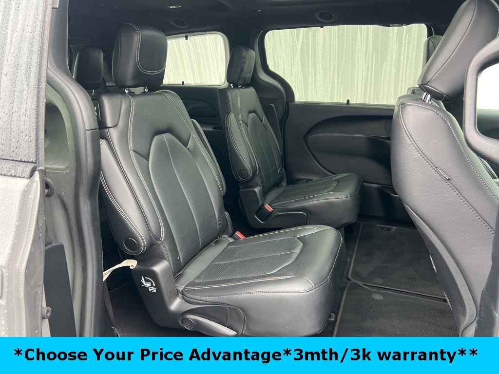 Certified 2022 Chrysler Pacifica Touring-L w/ S Appearance Package image 19