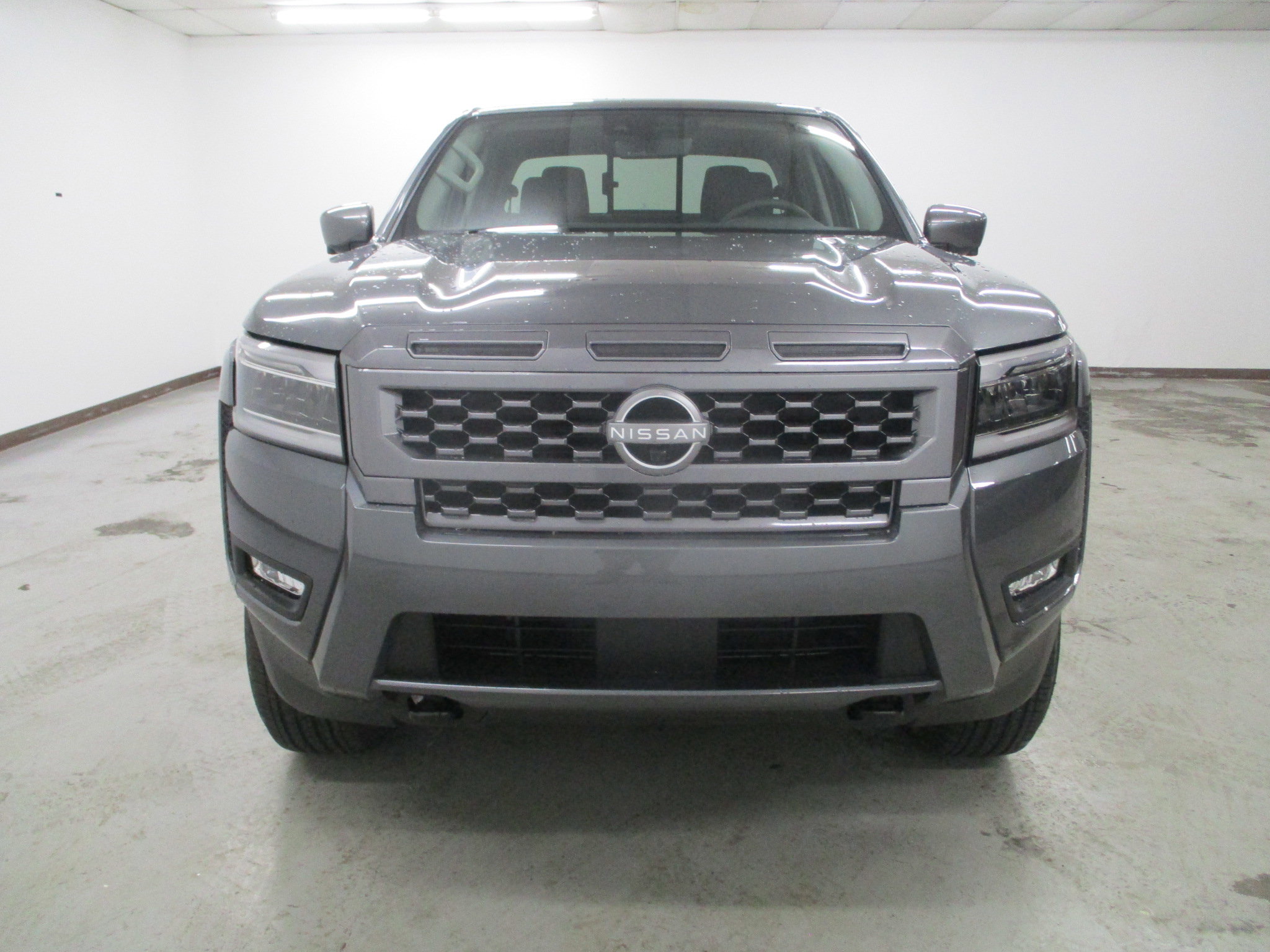 New 2025 Nissan Frontier SL image 9