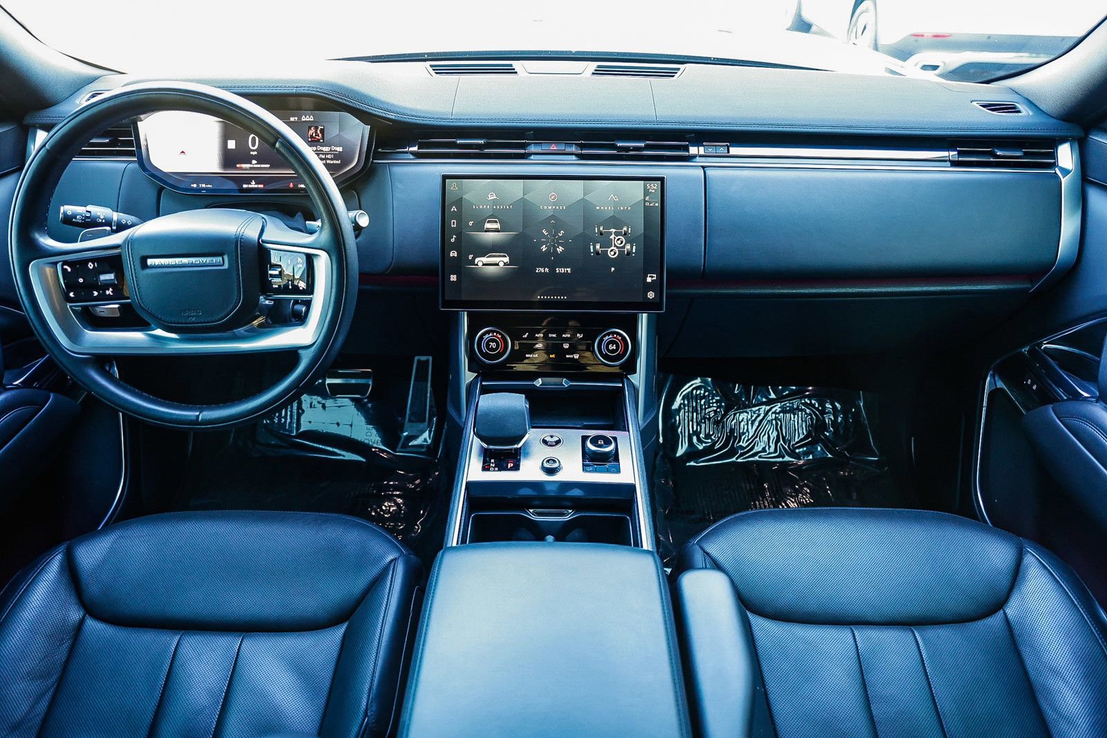 Used 2023 Land Rover Range Rover SE AWD/4WD image 10