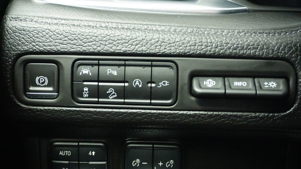 Used 2021 GMC Yukon Denali AWD/4WD image 33