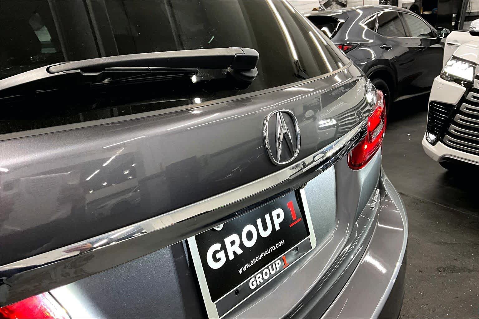 Used 2017 Acura MDX w/ Technology Package AWD/4WD image 30