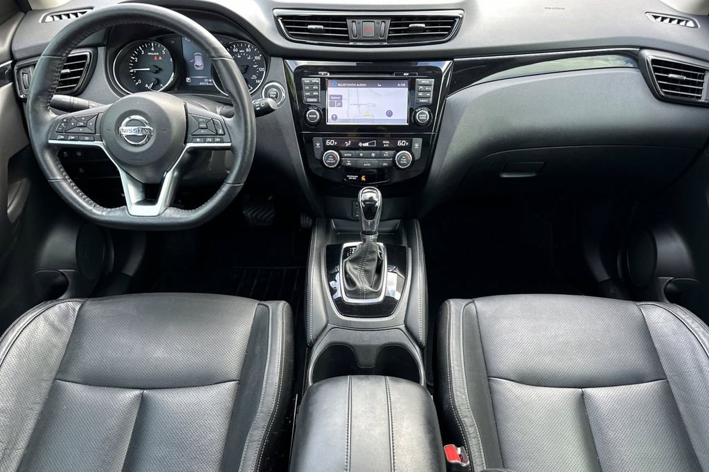 Used 2018 Nissan Rogue Sport SL w/ SL Premium Package image 13