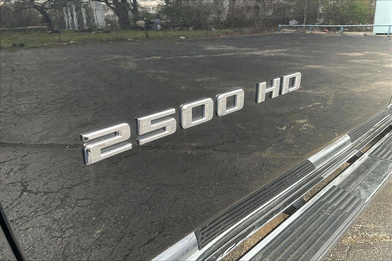 Used 2024 Chevrolet Silverado 2500 LTZ AWD/4WD image 31