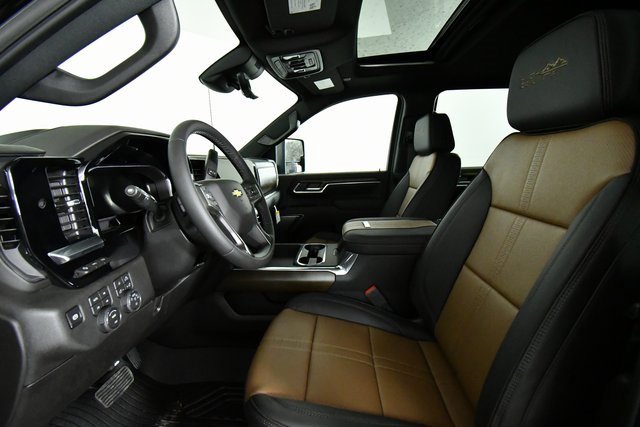 New 2026 Chevrolet Silverado 3500 High Country image 5