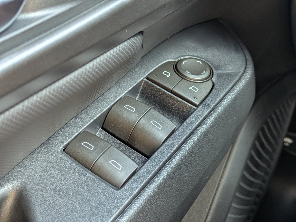 New 2026 Chevrolet Equinox EV LT FWD image 23