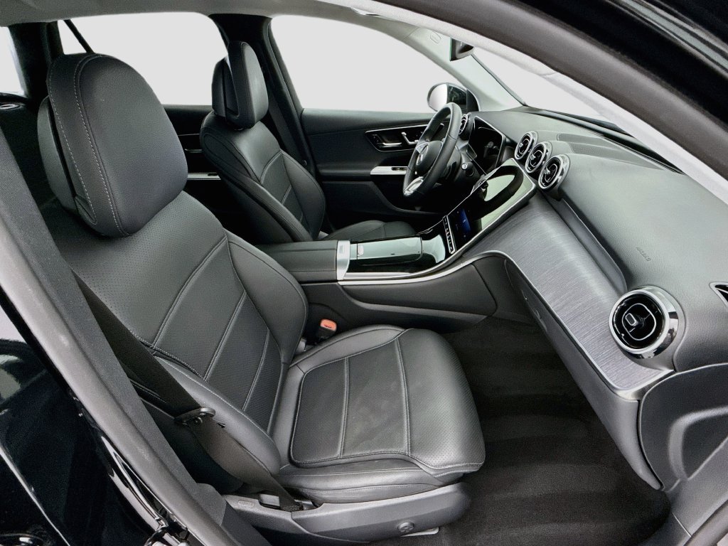 Certified 2026 Mercedes-Benz GLC 300 image 18