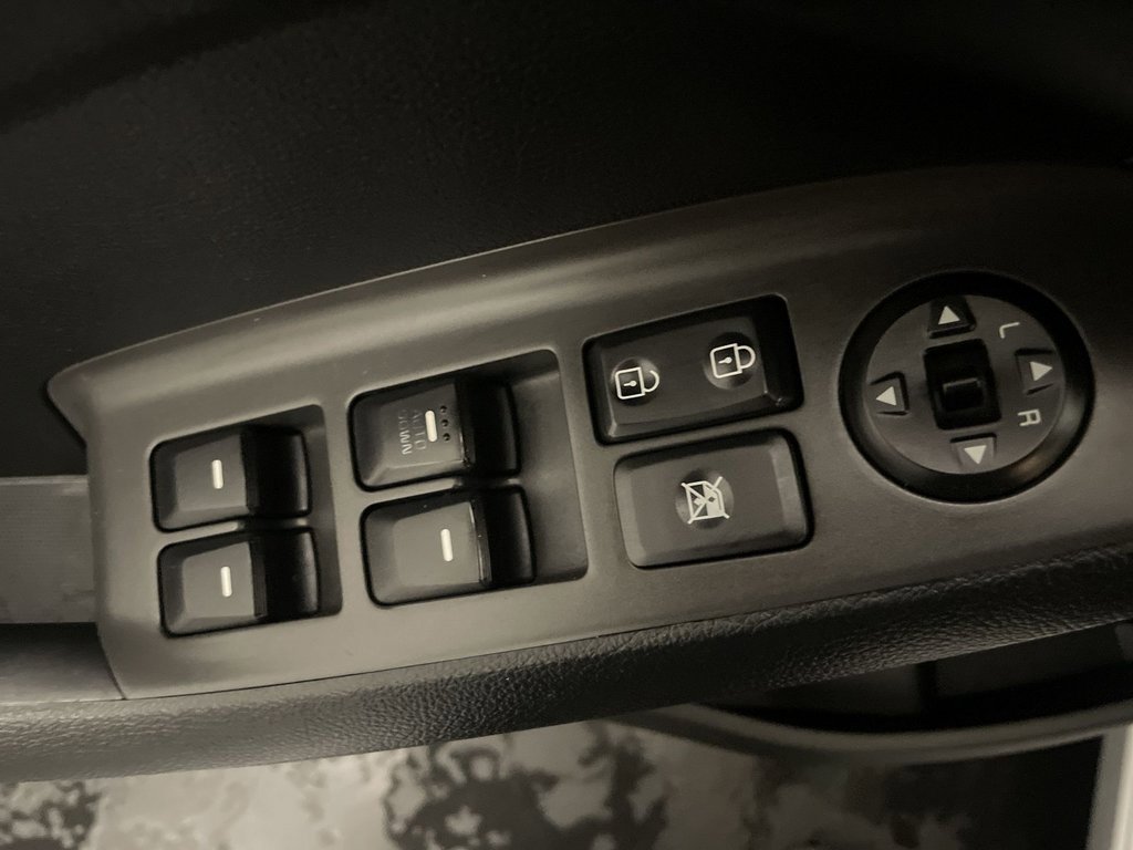 Used 2017 Kia Forte LX image 13