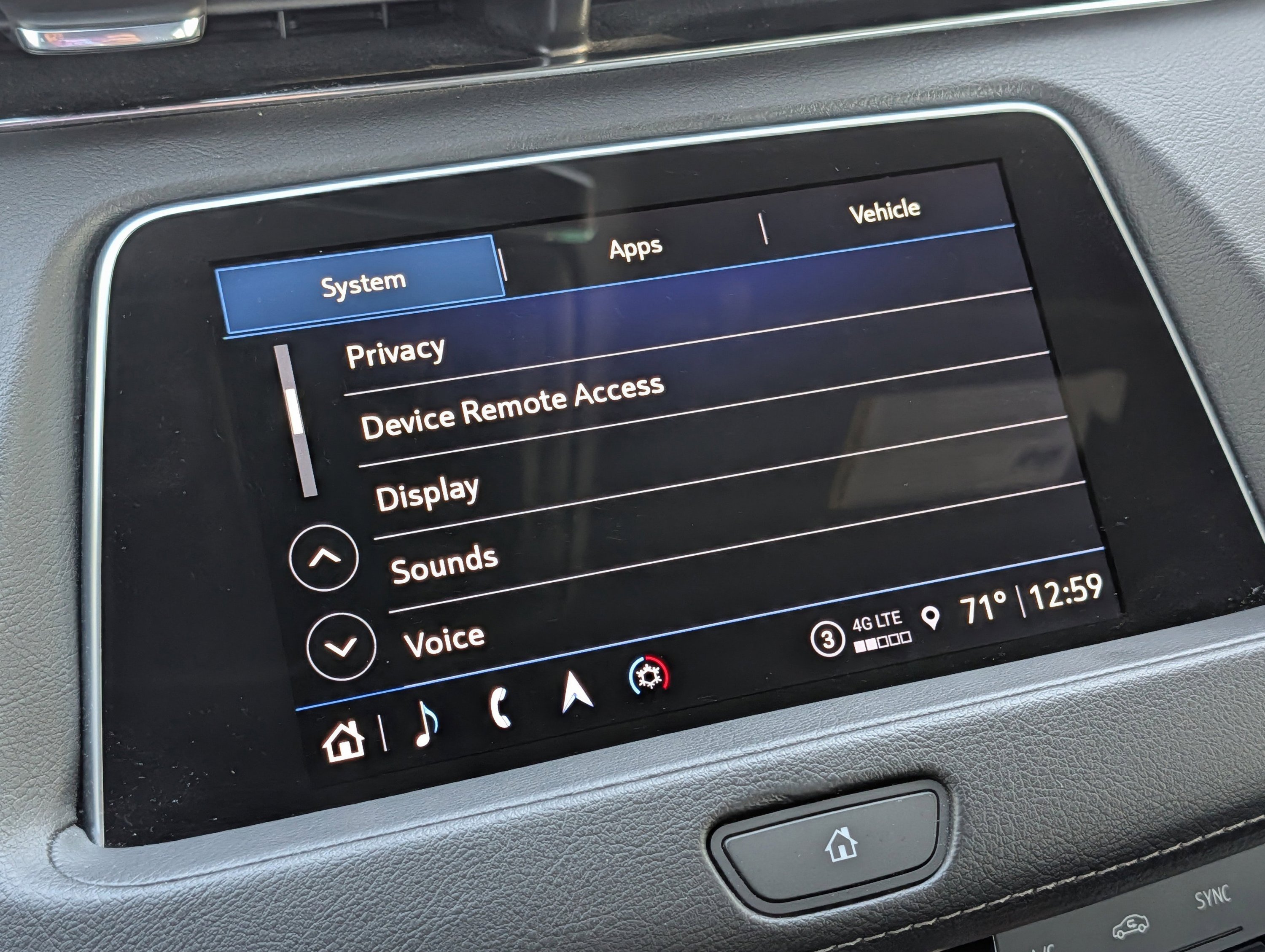 Used 2023 Cadillac XT4 Luxury w/ Cold Weather Package image 41