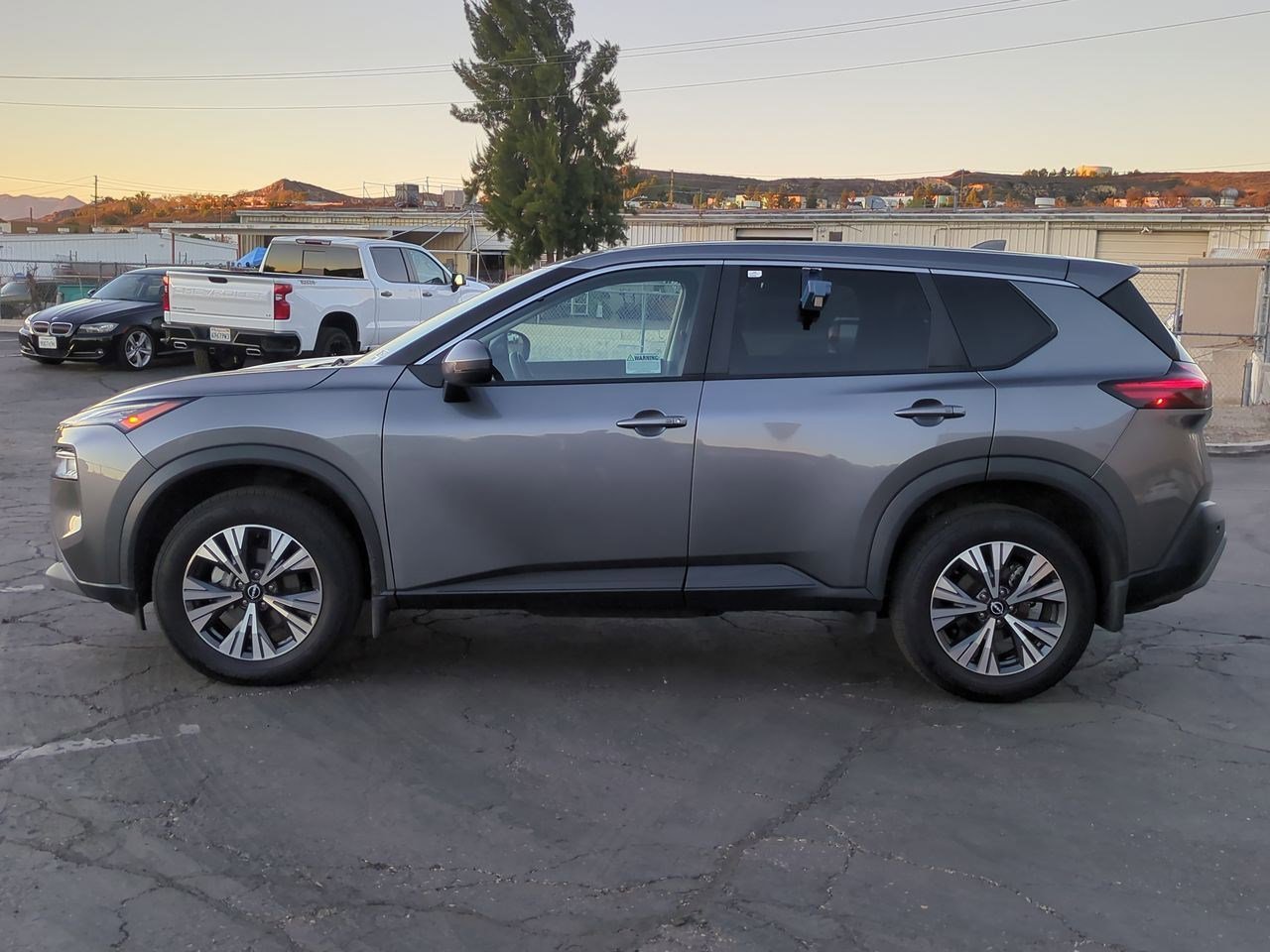 Certified 2022 Nissan Rogue SV image 9