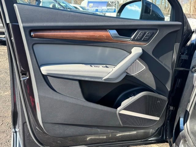 Used 2023 Audi Q5 2.0T Premium Plus w/ Premium Plus Package image 13